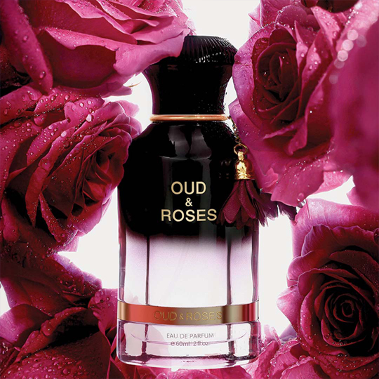 Oud & Roses black bottle with pink roses